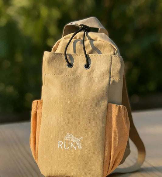 حقيبة يد قماشية بحمالة كتف بتصميم رياضي من RUN - حقيبة رياضية بجيوب برباط إغلاق